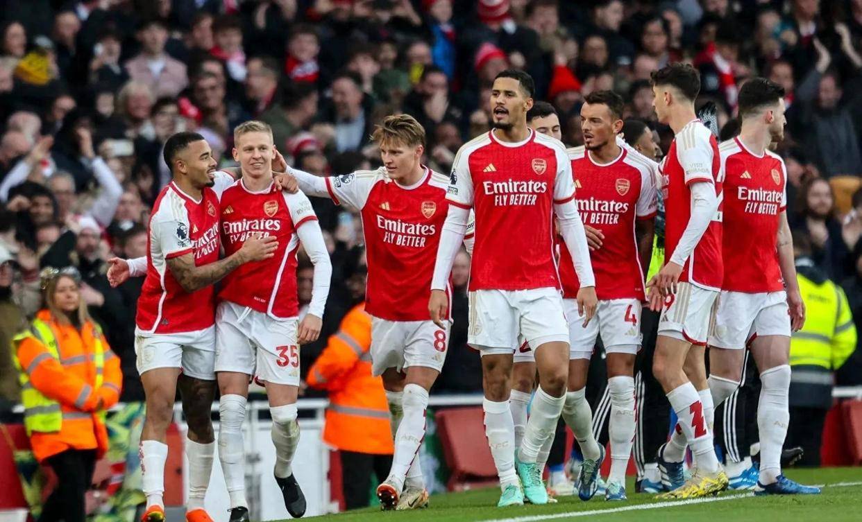 下载-阿森纳轻取波尔图，梅西梅开二度德甲